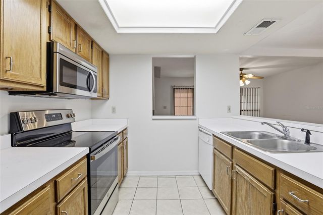 826 SW 57TH TERRACE 120Q, Gainesville, FL 32607