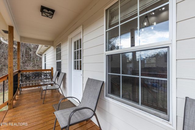 393 Lane Hollow Rd, Sevierville, TN 37876