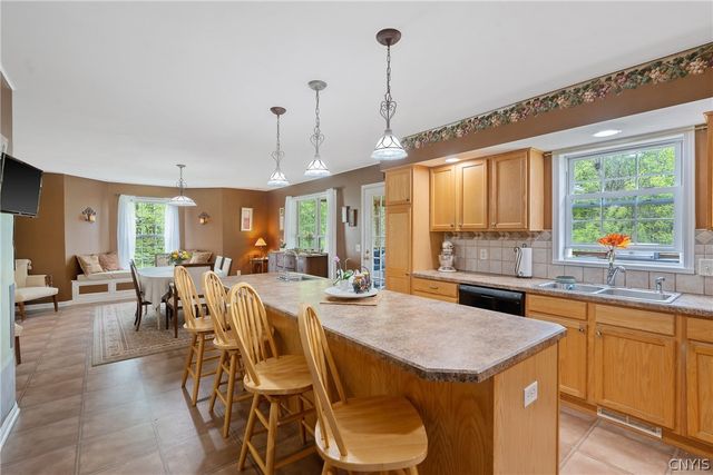 4 Kinderwood Drive, Marcellus, NY 13108