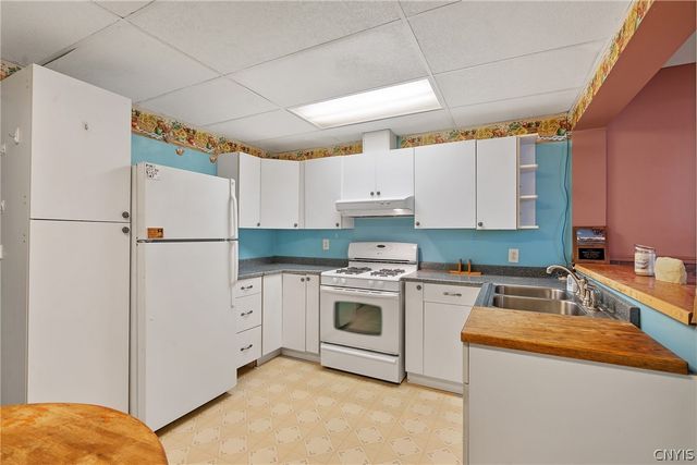 4 Kinderwood Drive, Marcellus, NY 13108