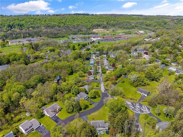 4 Kinderwood Drive, Marcellus, NY 13108
