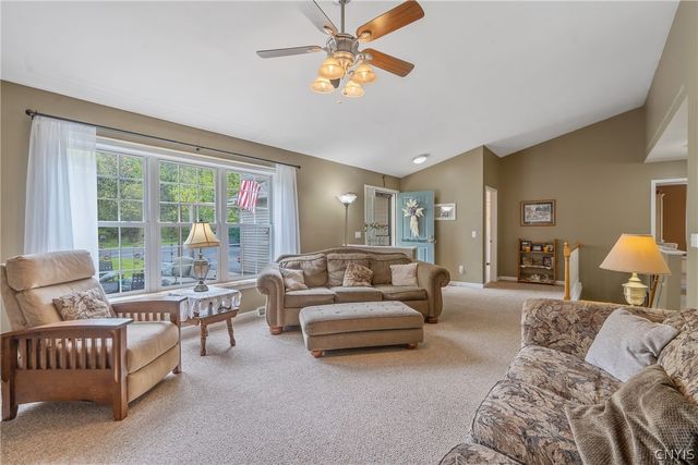 4 Kinderwood Drive, Marcellus, NY 13108