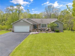 4 Kinderwood Drive, Marcellus, NY 13108