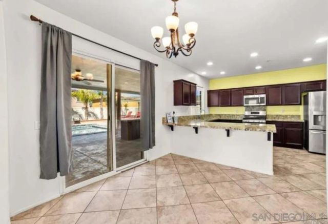 2090 Trinket Cir, San Jacinto, CA 92582