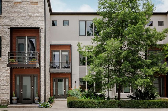 3100 Menchaca RD 11, Austin, TX 78704