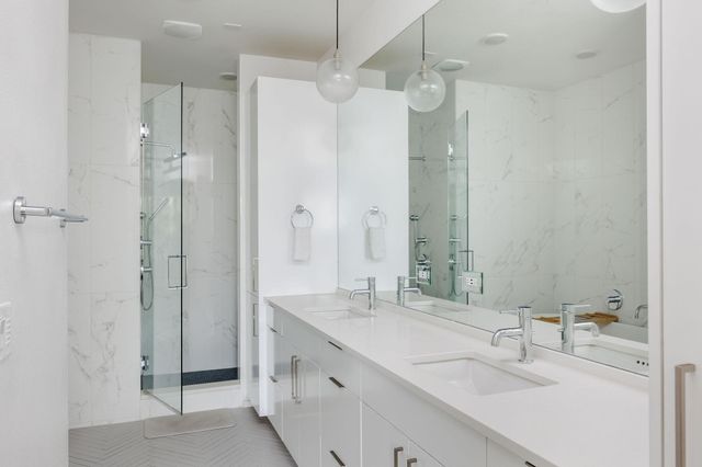 3100 Menchaca RD 11, Austin, TX 78704