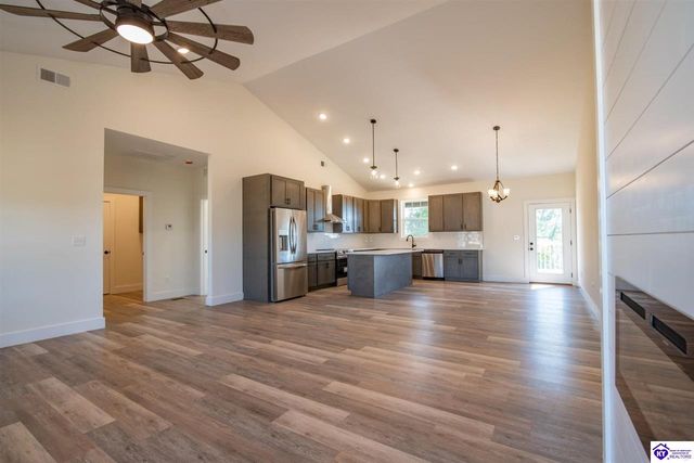 239 Sangria Ct, Vine Grove, KY 40175