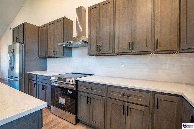 239 Sangria Ct, Vine Grove, KY 40175