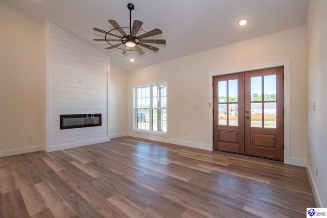 239 Sangria Ct, Vine Grove, KY 40175