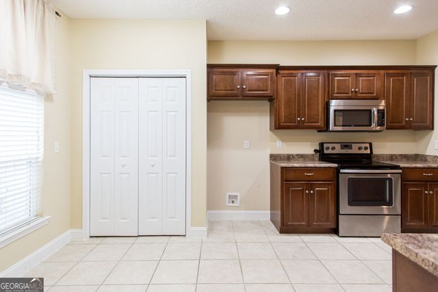 2869 Ben Street, Waycross, GA 31503