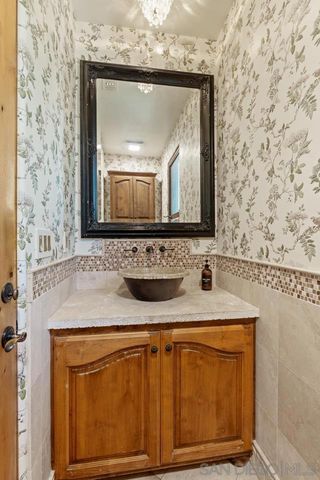 7964 Prospect Place, La Jolla, CA 92037