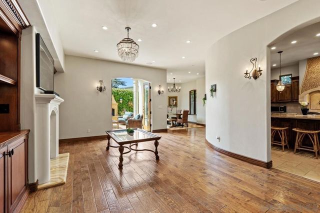 7964 Prospect Place, La Jolla, CA 92037