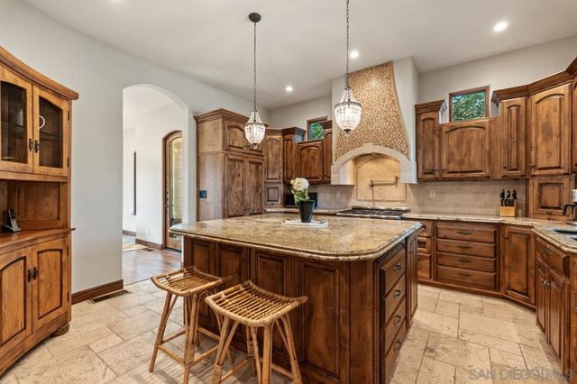 7964 Prospect Place, La Jolla, CA 92037