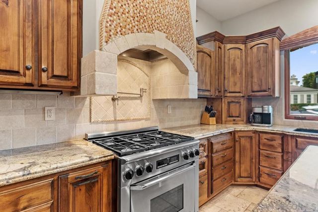 7964 Prospect Place, La Jolla, CA 92037