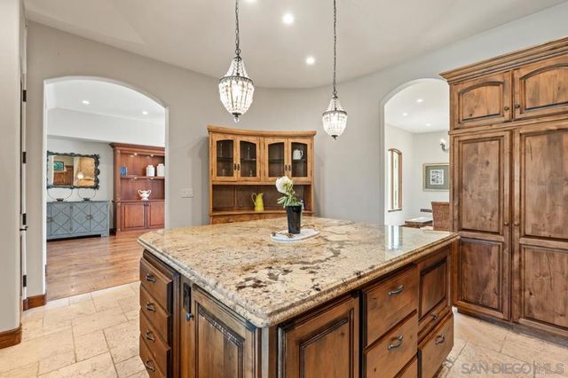 7964 Prospect Place, La Jolla, CA 92037