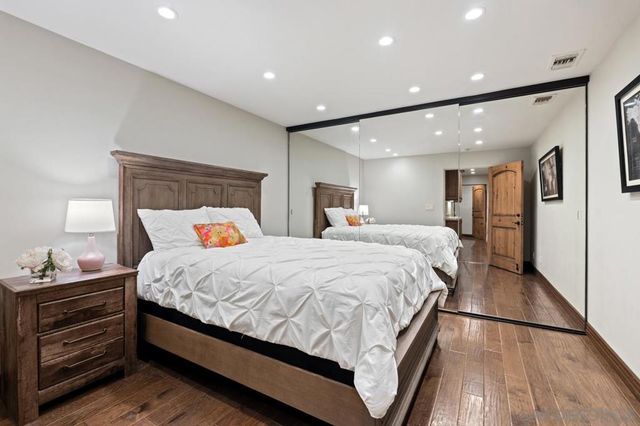 7964 Prospect Place, La Jolla, CA 92037