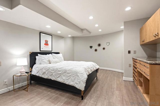 7964 Prospect Place, La Jolla, CA 92037