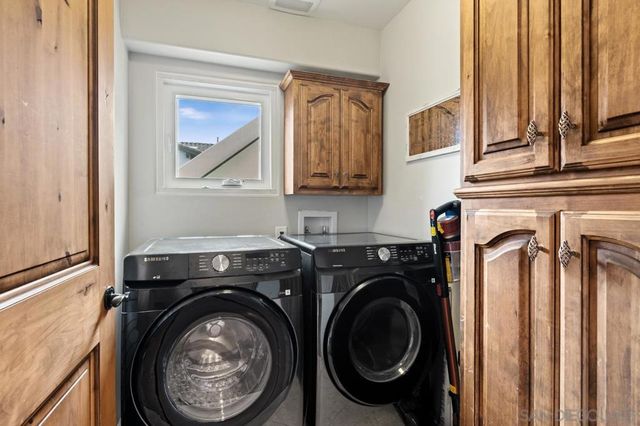 7964 Prospect Place, La Jolla, CA 92037