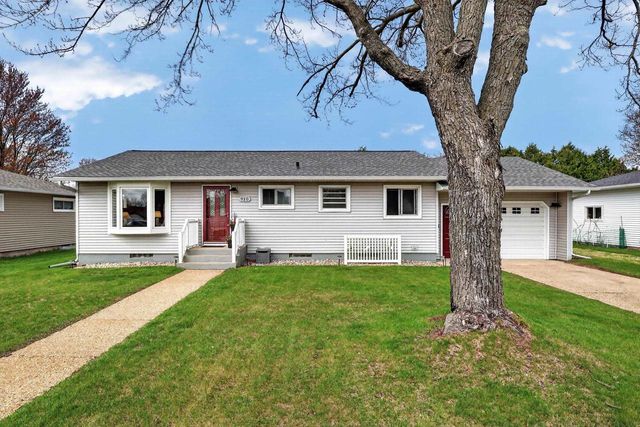 910 16TH STREET SOUTH, Wisconsin Rapids, WI 54494