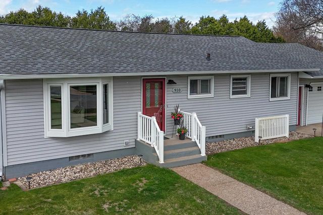 910 16TH STREET SOUTH, Wisconsin Rapids, WI 54494