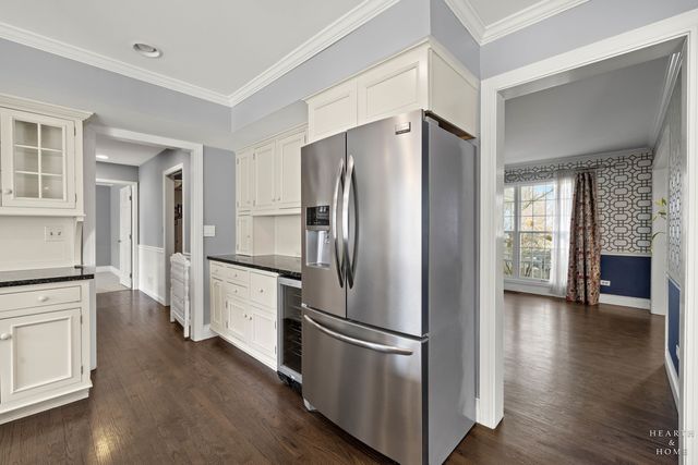 657 Old Westbury Road, Crystal Lake, IL 60012