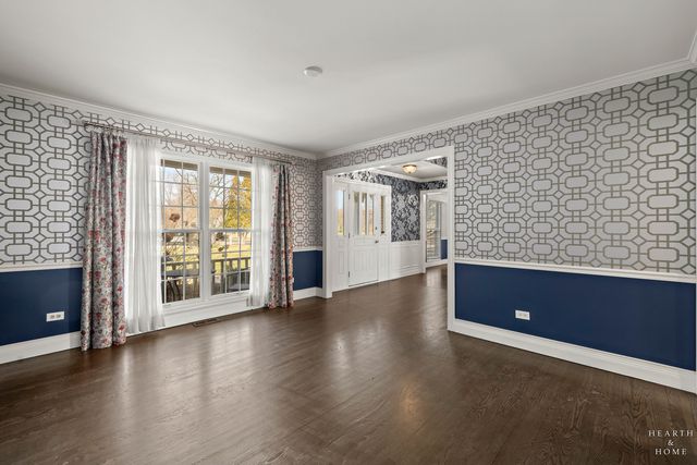 657 Old Westbury Road, Crystal Lake, IL 60012