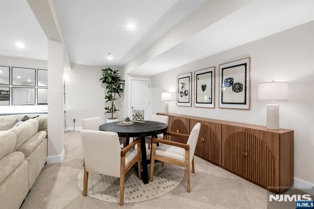 14 Belmont Place, Oakland, NJ 07436