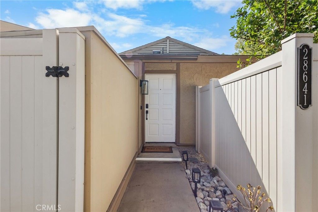 28641 Conejo View Drive, Agoura Hills, CA 91301
