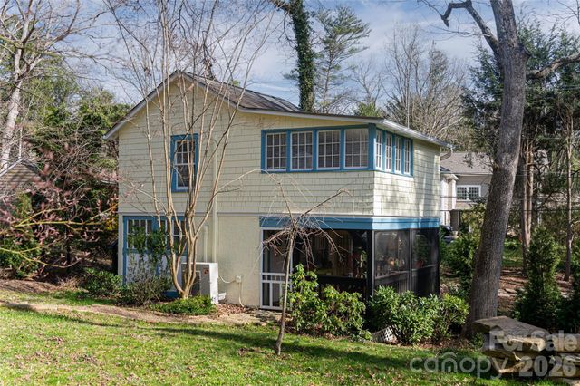 40 Forest Road, Asheville, NC 28803