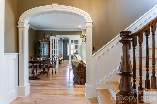 40 Forest Road, Asheville, NC 28803