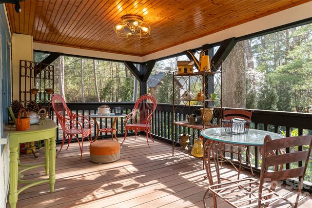 40 Forest Road, Asheville, NC 28803