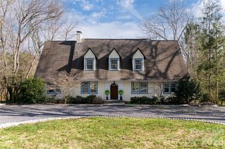 40 Forest Road, Asheville, NC 28803