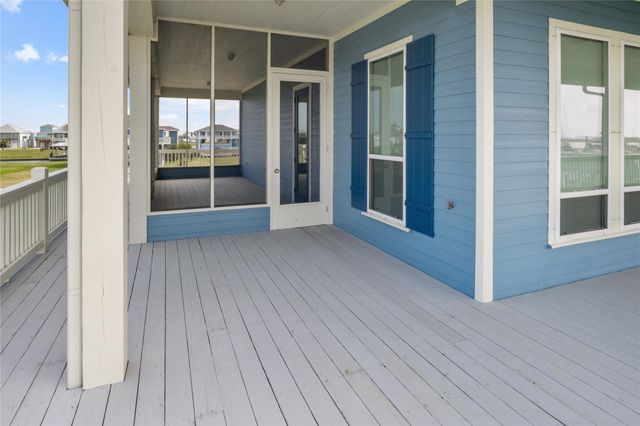 1813 Laguna Harbor Estate Boulevard, Port Bolivar, TX 77650