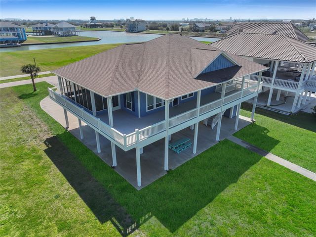 1813 Laguna Harbor Estate Boulevard, Port Bolivar, TX 77650