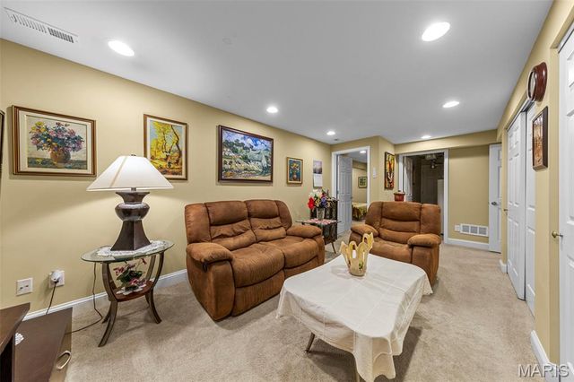 1373 Sunburst Drive, O'fallon, MO 63366