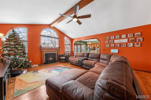 1373 Sunburst Drive, O'fallon, MO 63366