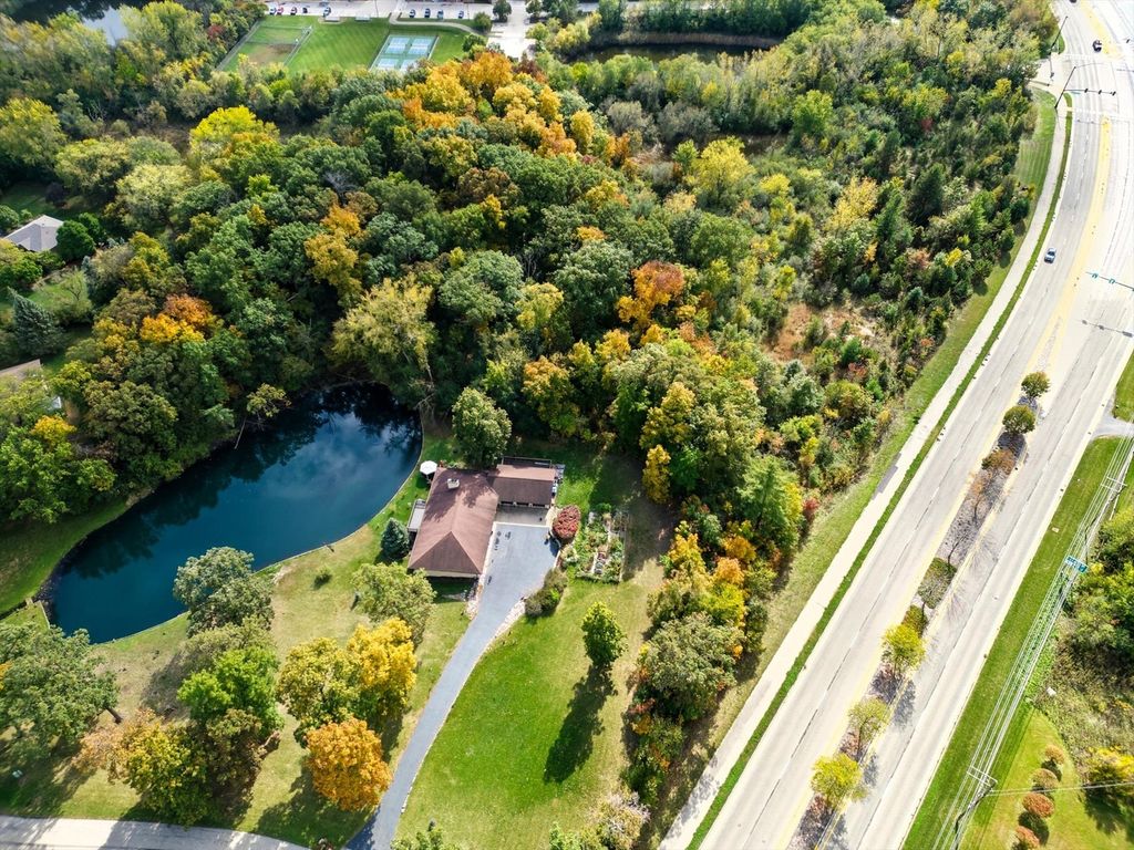 21041-51 N Quentin Road, Lake Zurich, IL 60047