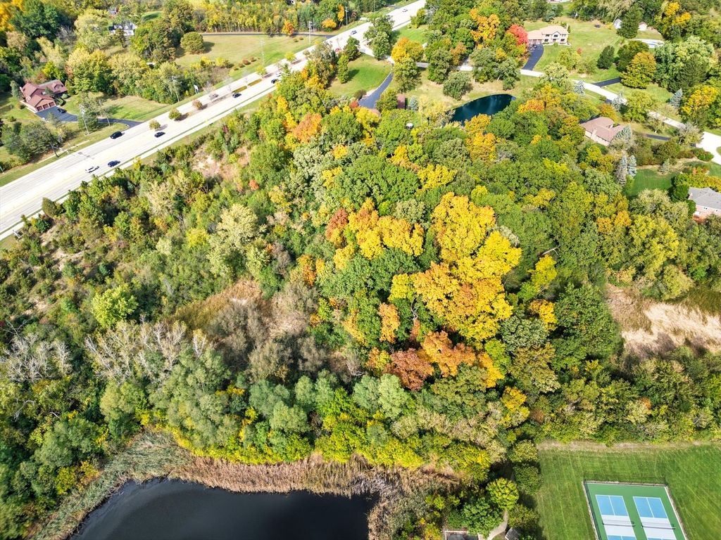 21041-51 N Quentin Road, Lake Zurich, IL 60047 — photo 2