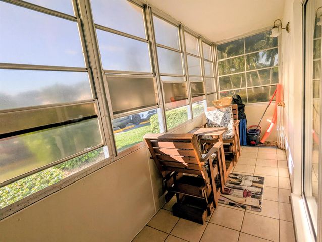 76 Dorchester D, West Palm Beach, FL 33417