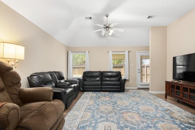 4622 Meadow Way Drive, Deer Park, TX 77536