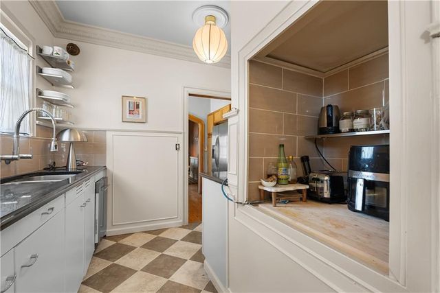 7804 Lydia Avenue, Kansas City, MO 64131