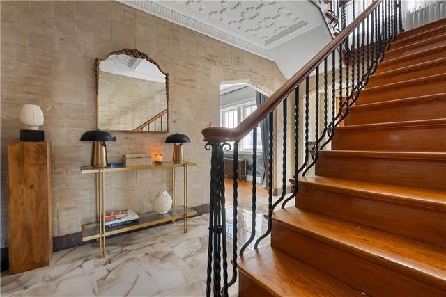 7804 Lydia Avenue, Kansas City, MO 64131