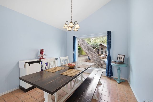 2242 Encino Loop, San Antonio, TX 78259