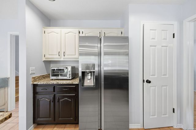 2242 Encino Loop, San Antonio, TX 78259