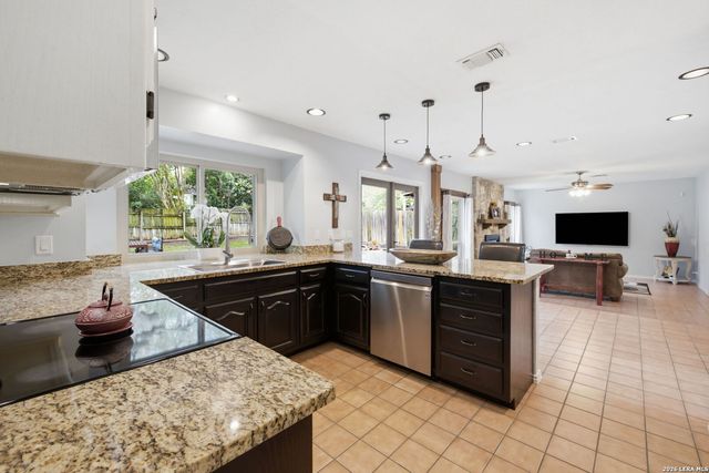 2242 Encino Loop, San Antonio, TX 78259
