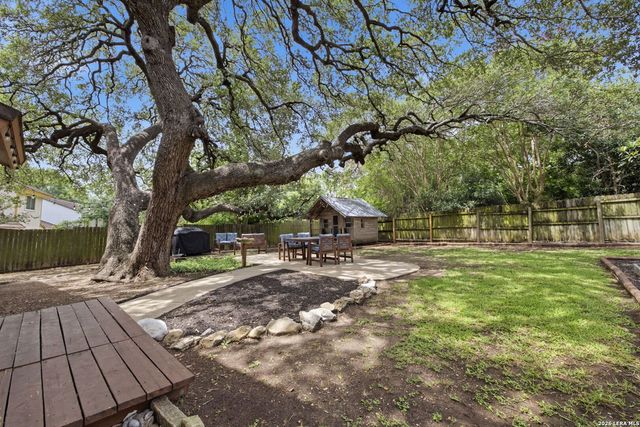 2242 Encino Loop, San Antonio, TX 78259