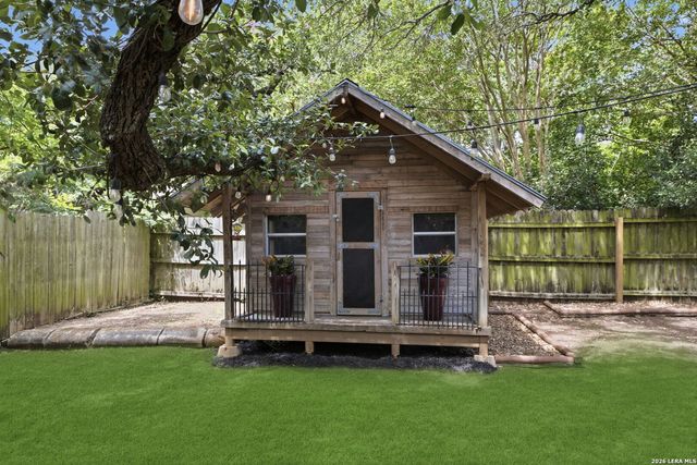 2242 Encino Loop, San Antonio, TX 78259