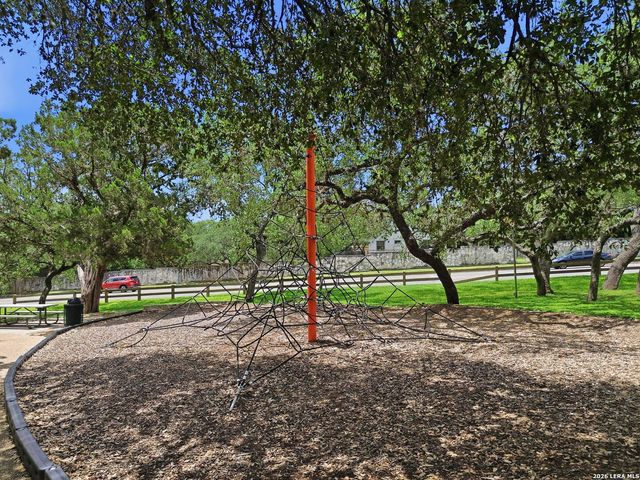 2242 Encino Loop, San Antonio, TX 78259