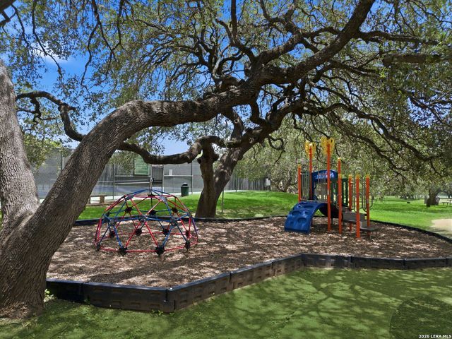 2242 Encino Loop, San Antonio, TX 78259
