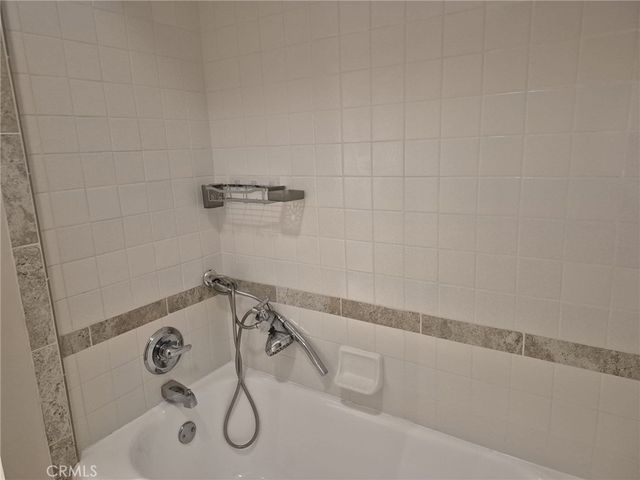 4228 8th Avenue, Los Angeles, CA 90008